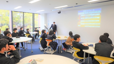 syEsG8H0ISIz7yMXQagt.jpg?w=940&h=940