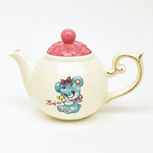 スイマーのティーポット