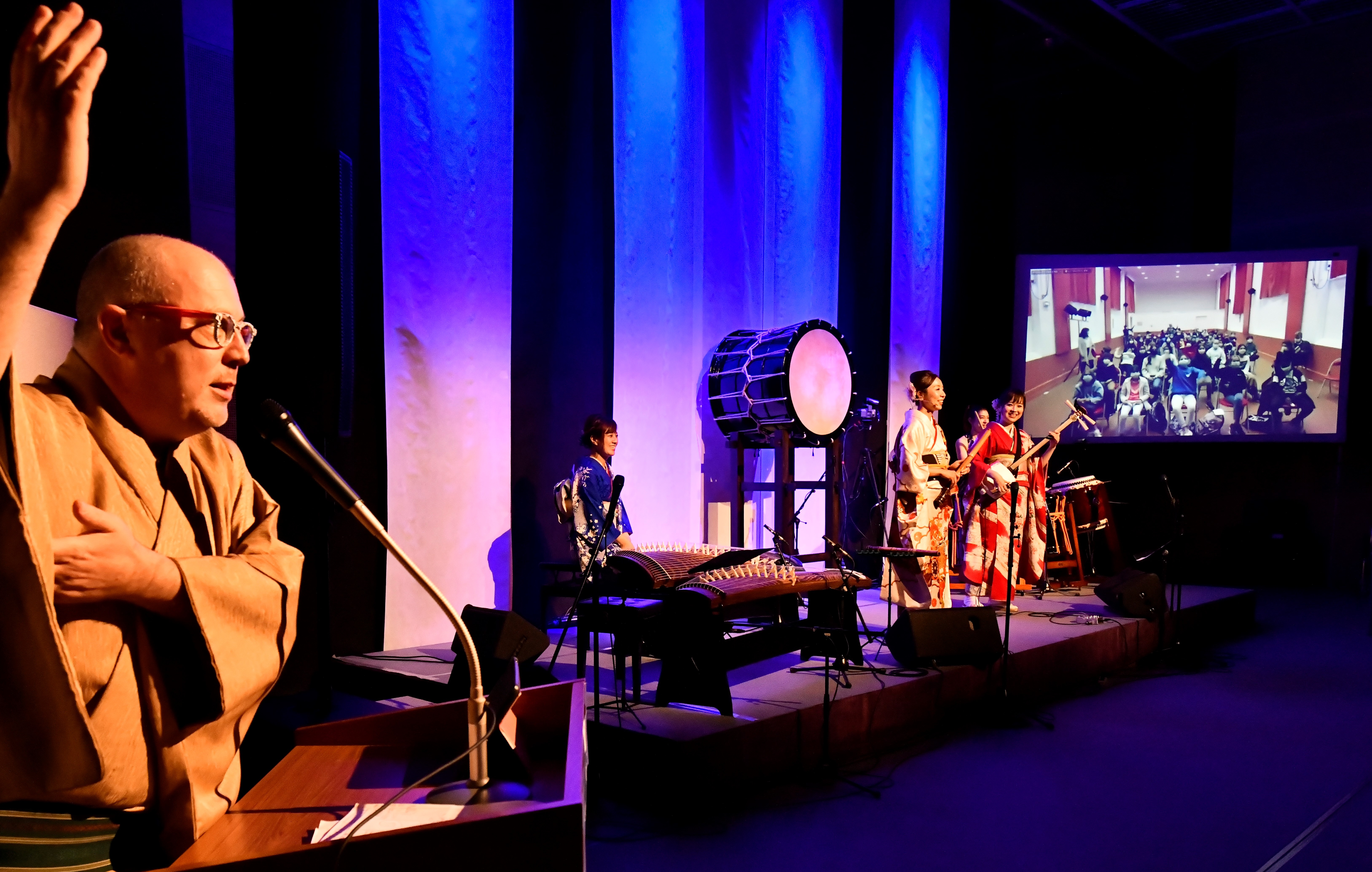 10月13日 (火) フランス オンライン学校コンサートを開催しました