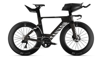 スピードマックス CFR Di2 （シマノデュラエースDI2完成車）1,830,000円（税込）  平均重量8.65kg 標準カラー：プロブラック