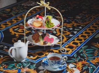 ハローキティの形を彩った“ヴィーガンアフターヌーンティー”が大人気！ 『季節のアフターヌーンティー~Autumn Scarlet~』11月14日まで販売延長