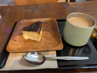 神楽坂【東大出身の店主が手がける】「夜の寄り道カフェ」オープン