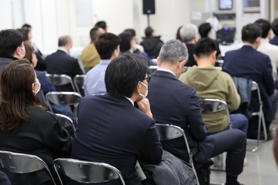 tI2waWn7lt0MRbQI8pdr.jpg?w=940&h=940