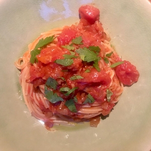 tJlEBUdjIRi7unLtuLNK.jpg?w=940&h=940