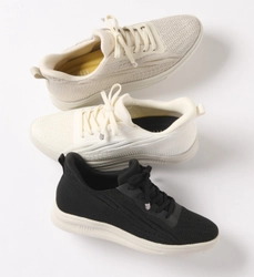 外反母趾にもやさしい靴「fitfit(フィットフィット)」 ハンズフリースニーカーを4月下旬から発売