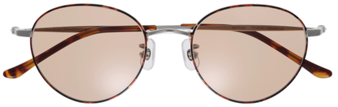 ¥11,000(通常サングラス)、¥13,200(調光サングラス)