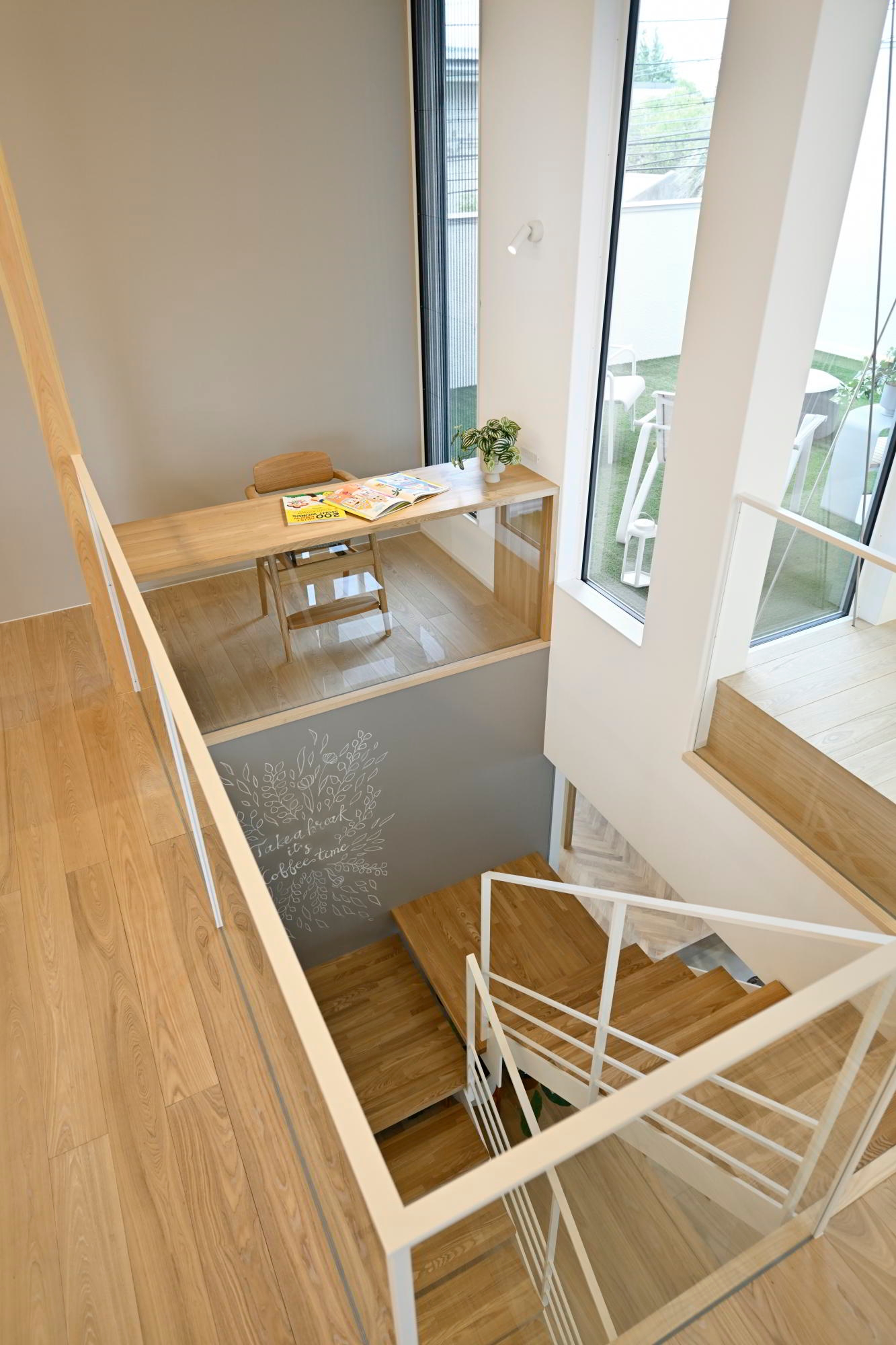 階段&スタディコーナー