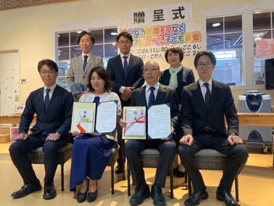 te5UpBMtAYsLiVlMBkj3.jpg?w=940&h=940