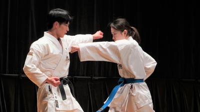 teq4UkFdrWu5bAAsX4xC.jpg?w=940&h=940