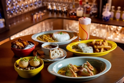 tgdiugNkYiLQRLpSwpJK.jpg?w=940&h=940