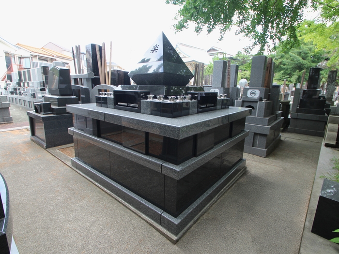 合葬墓極楽浄土