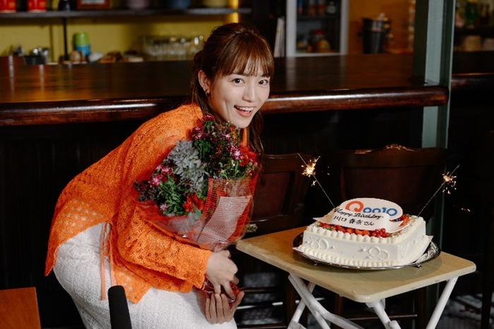 Qoo10「メガ割」新TV-CM『まずはメガ割見てみなきゃ』篇(4)