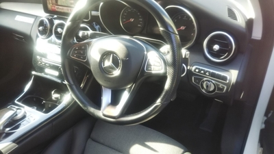 tuBwWjsKJs2UNT0vR221.jpg?w=940&h=940