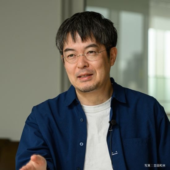 著者近影:小泉 悠(写真:吉田和本)