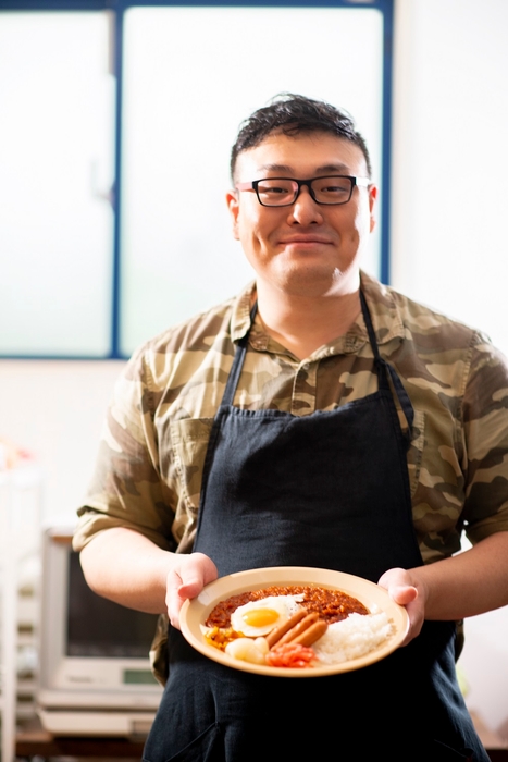 「著者近影」写真:鈴木正美(studio orange)