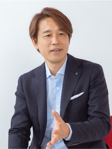 西剛志（にし・たけゆき）