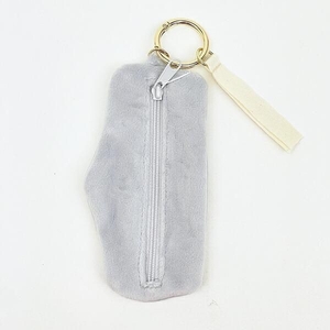 ミッフィーのダイカットポーチ