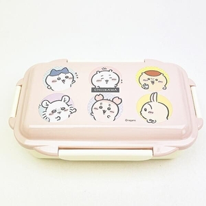 淡いピンクが優しいちいかわのランチグッズ