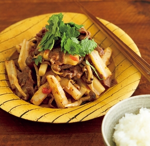藤井恵さんの「梅オイスター」レシピ「れんこんと牛肉の梅オイスター炒め」