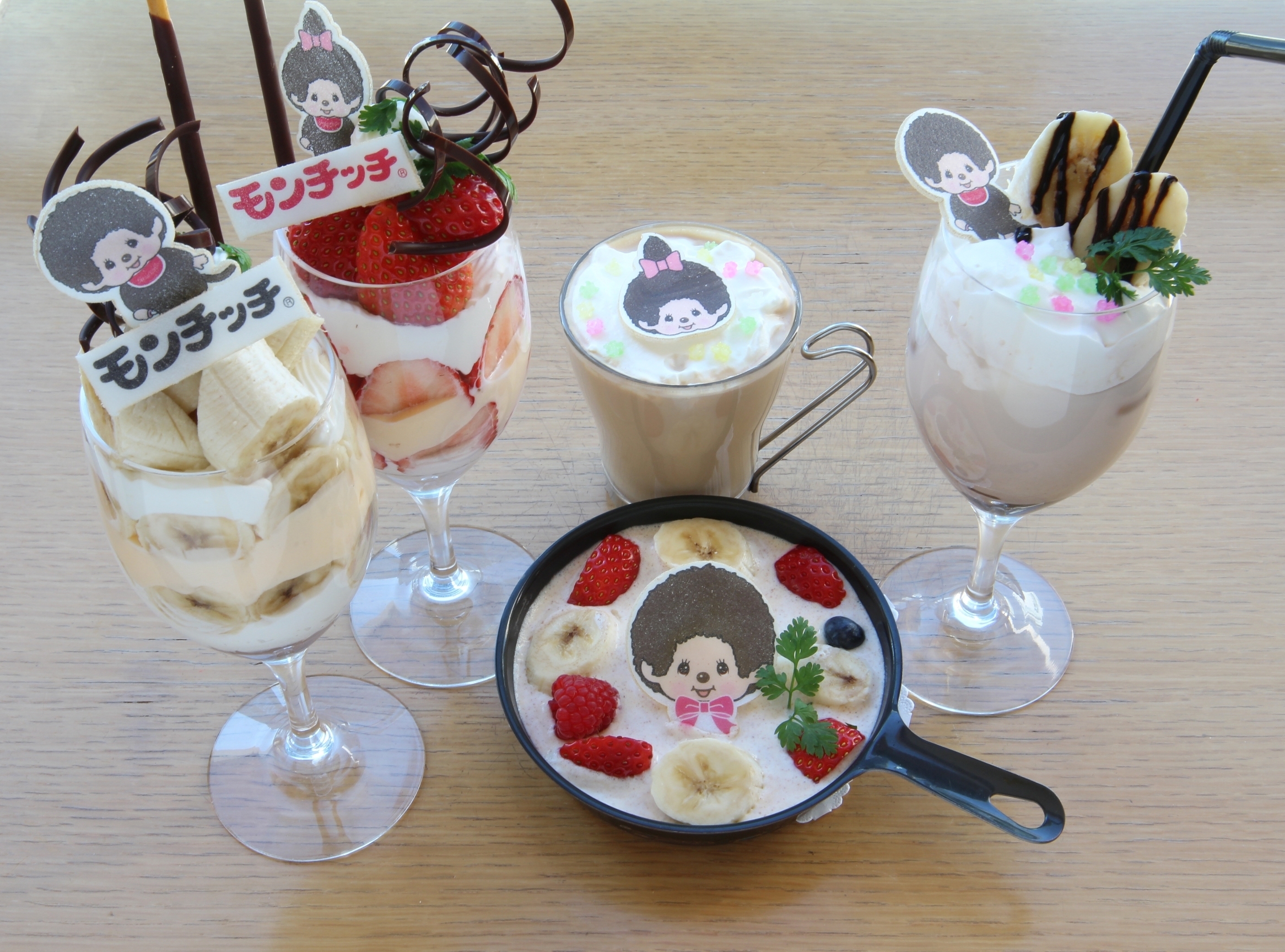モンチッチ」×東京・渋谷のパンケーキカフェ 「カフェ クッチーナ