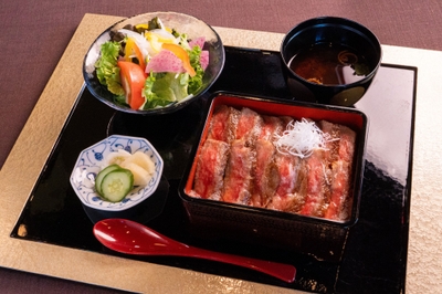 ▲	今冬限定の「淡路ステーキ重」