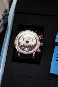 uGhn47eEs7wfEAx62qZr.jpg?w=940&h=940