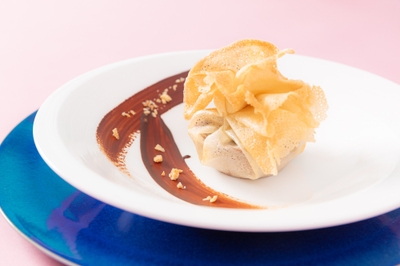 ウェルカムプレート「チョコレートタルトのパートブリック包み焼き」