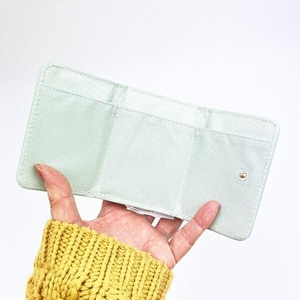 ミッフィーの三つ折り財布