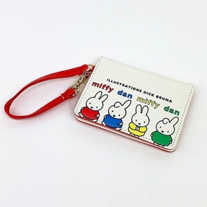 uUQLEM6ZZTfAZBFYMKVf.jpg?w=940&h=940