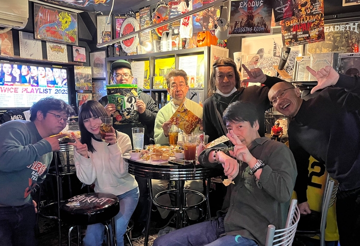 初見でも楽しめる酒場です