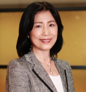 uVy1bV28FsgthPhnAau2.jpeg?w=940&h=940