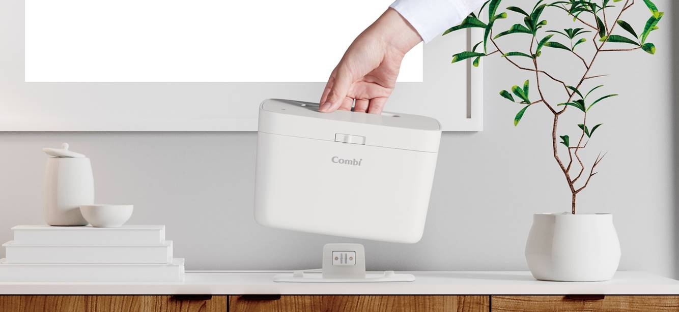 自宅の様々な場所でおむつ替えをしている人は約60％(※1) 移動も楽々なハンディタイプのおしりふきウォーマー 2019年8月中旬発売