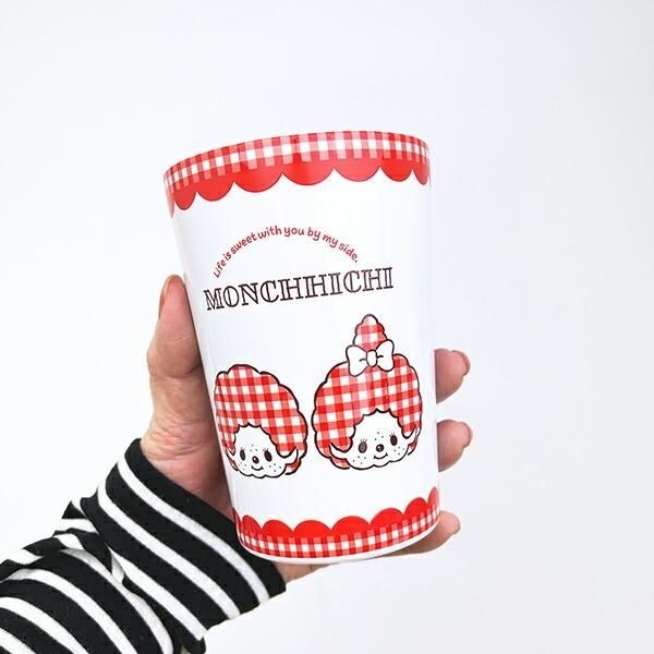 モンチッチのレトロかわいさにハマってしまう、、！機能性もばっちりなタンブラーです。ハローキティのレアコラボもあるからファン必見です。