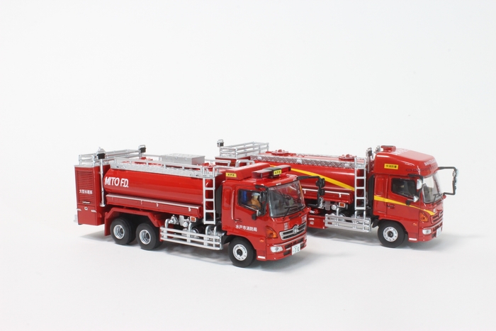 水戸・中津川消防 大型水槽車