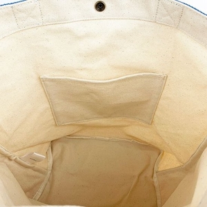 ufl58dDy1ExPI0sU710H.jpg?w=940&h=940