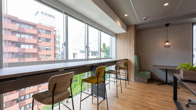 ufnF5QALXC3VboMsRNOM.jpg?w=940&h=940