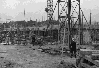 校舎建設の様子（昭和40年頃）