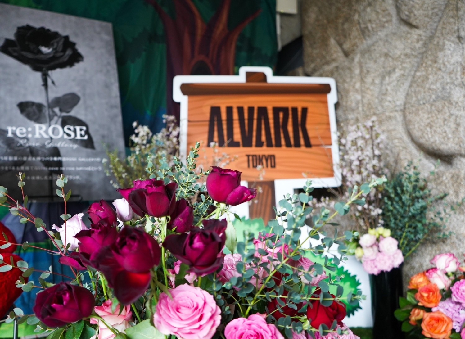 フラワーフォトブース ©ALVARK TOKYO