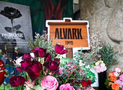 フラワーフォトブース　©ALVARK TOKYO