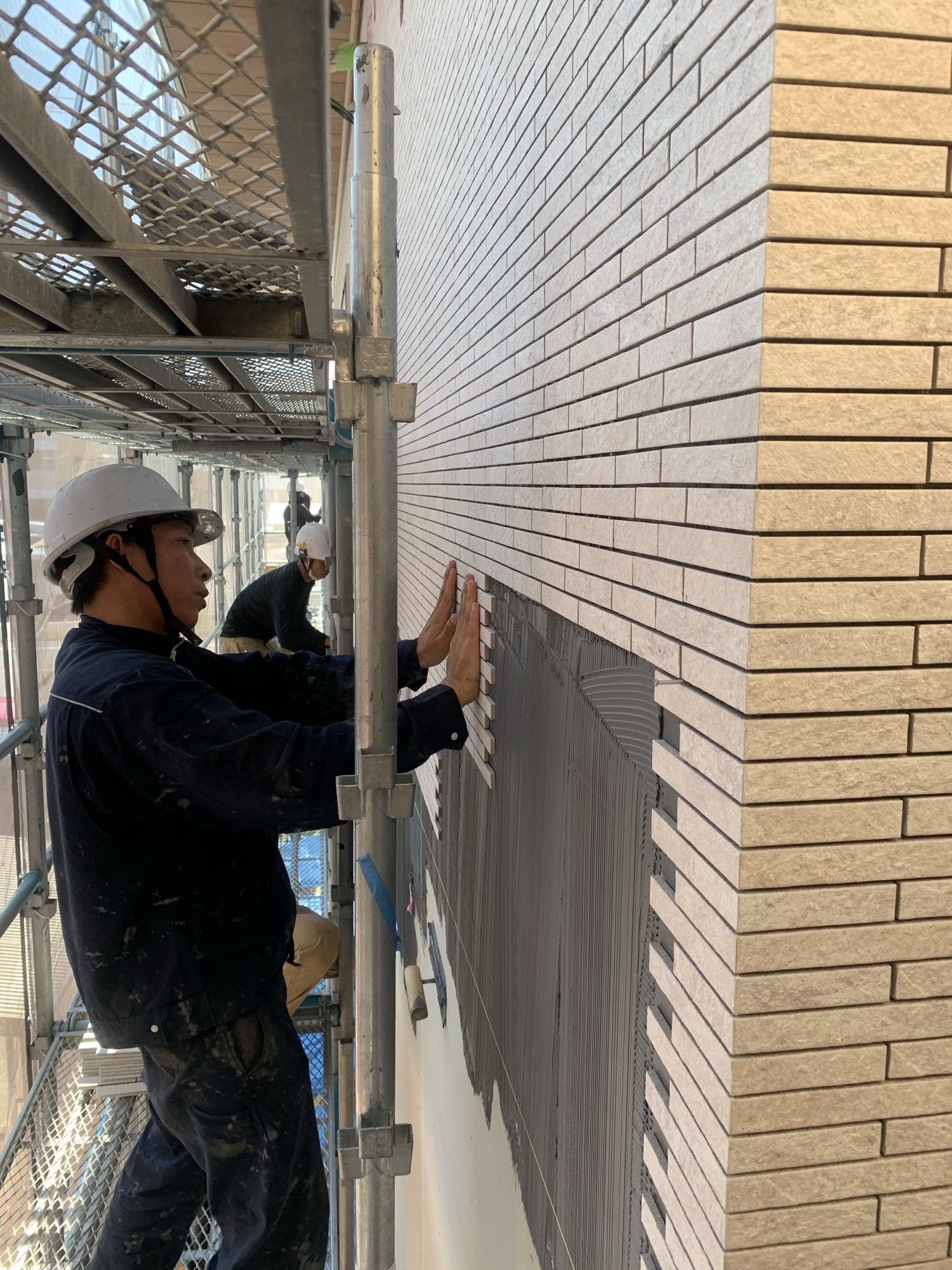 タイル施工体制強化の取り組みが次のステージへ　株式会社新昭和で実績を積んだ第二期生が4月より合流予定　全国の加盟店現場で2チーム体制へ