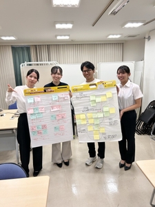 upOGpewJgWRnzj5XiOUO.jpeg?w=940&h=940