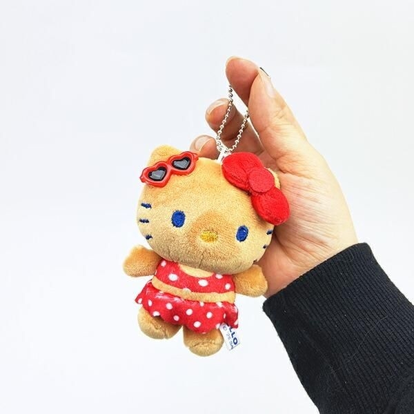 激レア　ご当地キティ ぬいぐるみキーホルダー　みのむし　平成レトロ 目とじ 日焼けキティの平成ギャル感が最高すぎる！平成レトロ感たっぷりな