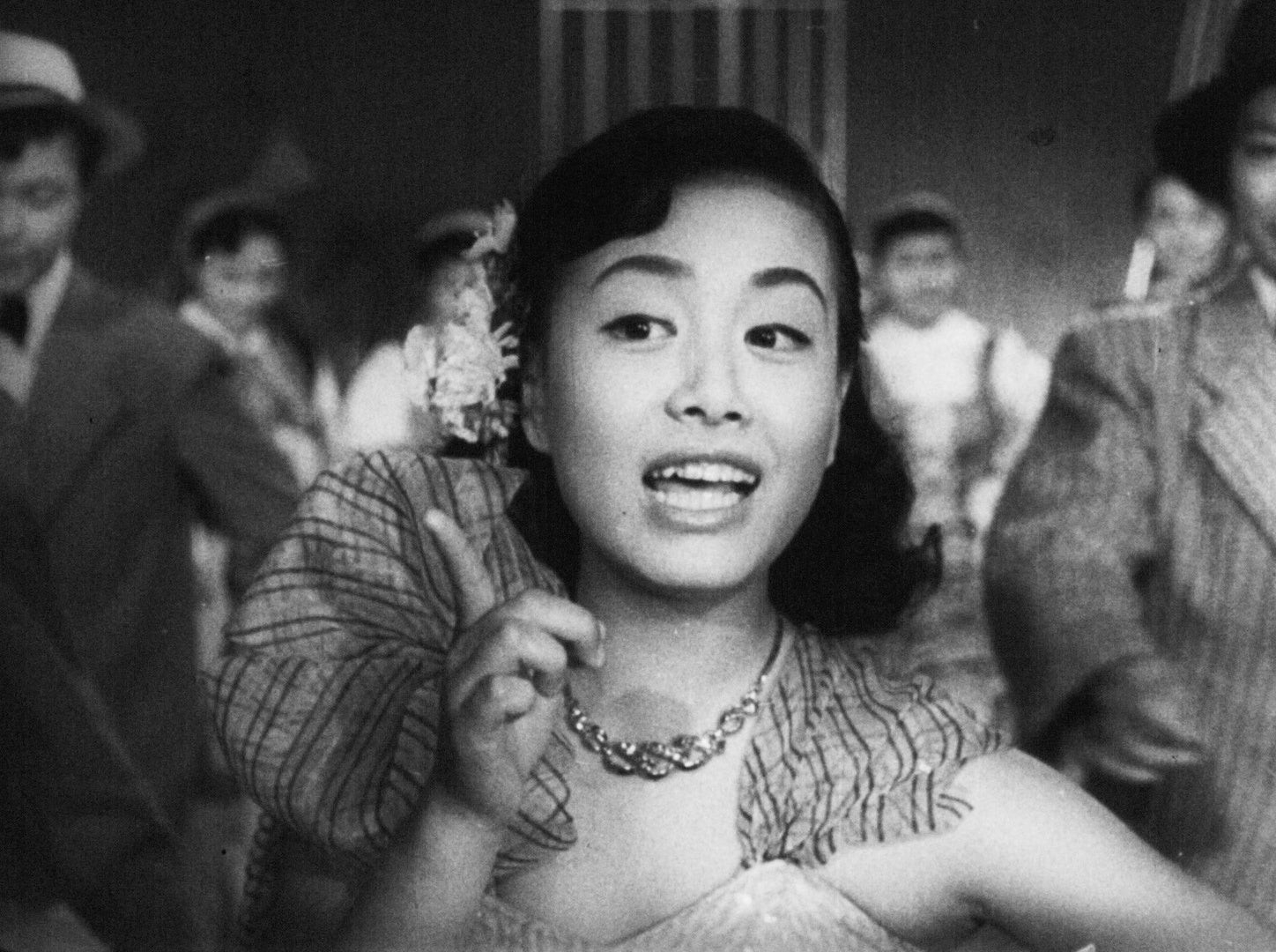 「ひばりの春は唄から」©1954年松竹株式会社