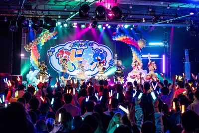 utN2Hz8Vl0vjLvUmlr30.jpg?w=940&h=940