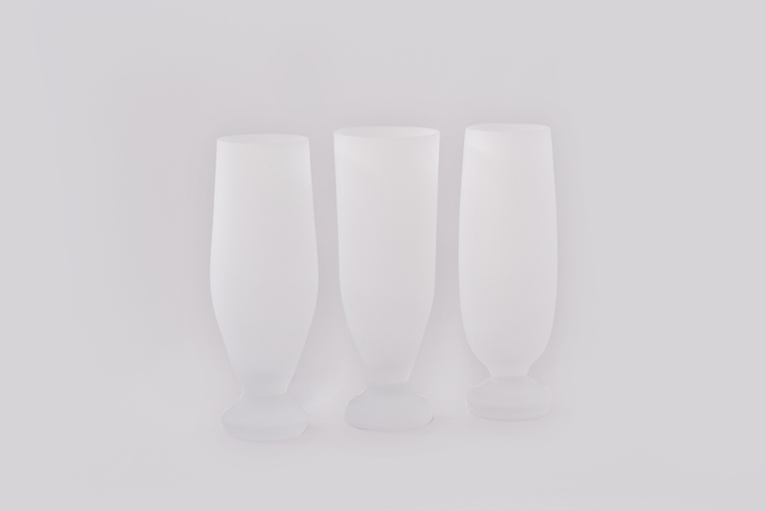 生涯を添い遂げるグラス ビアleシリーズ(ル シリーズ)フロスト (写真 左:le tre(ル トレ) 中:le sei(ル セーイ) 右:le nove(ル ノーヴェ)