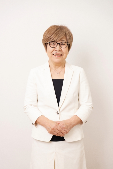 代表取締役 中村恒瑛(正面)