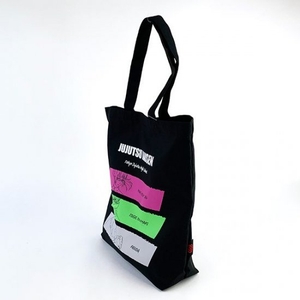 uuJHhHpWxM5XAjrHufGv.jpg?w=940&h=940