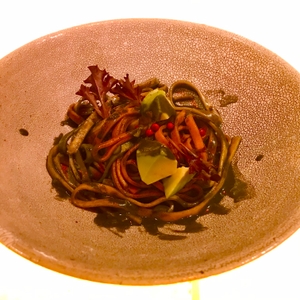 黒ゴマのタリアテッレ