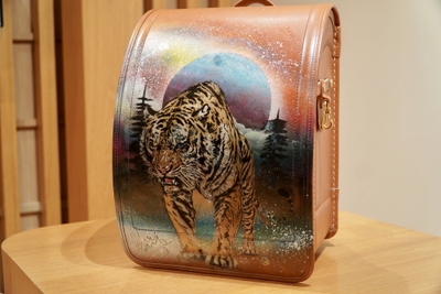 名古屋本社を訪れた際に描いたランドセル