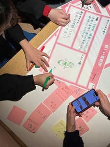 v3Co4nkgtdoXPu5aREOj.jpg?w=940&h=940